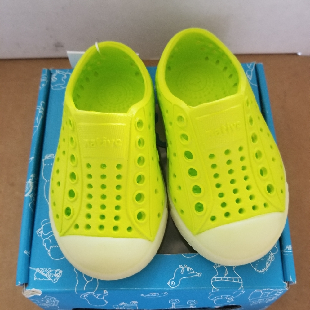 Native Shoes Jefferson Glow SlipOn Sneaker, Size 4 - Picture 1 of 8
